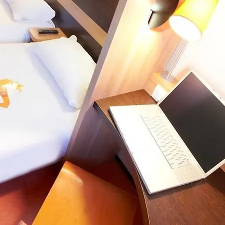 Greet Aeroport Promenade Des Otel